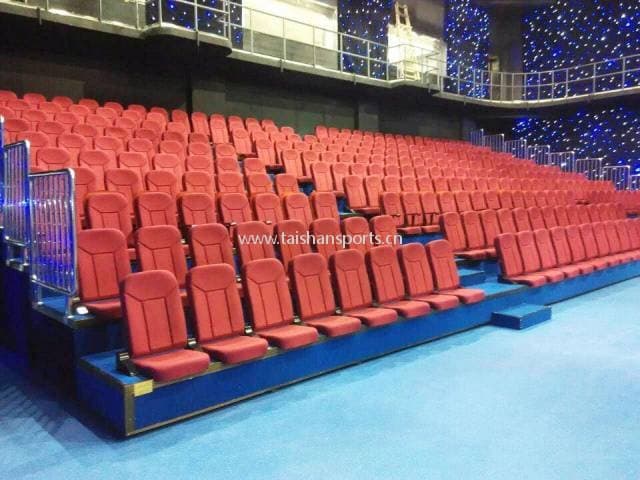 Retractable Grandstand Seats